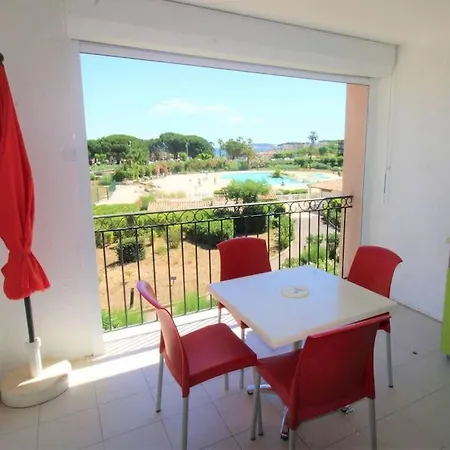 Apartment Gasmic - Pour 4 Personnes Avec Piscine Et Acces Direct A La Situe Aux Marines De *